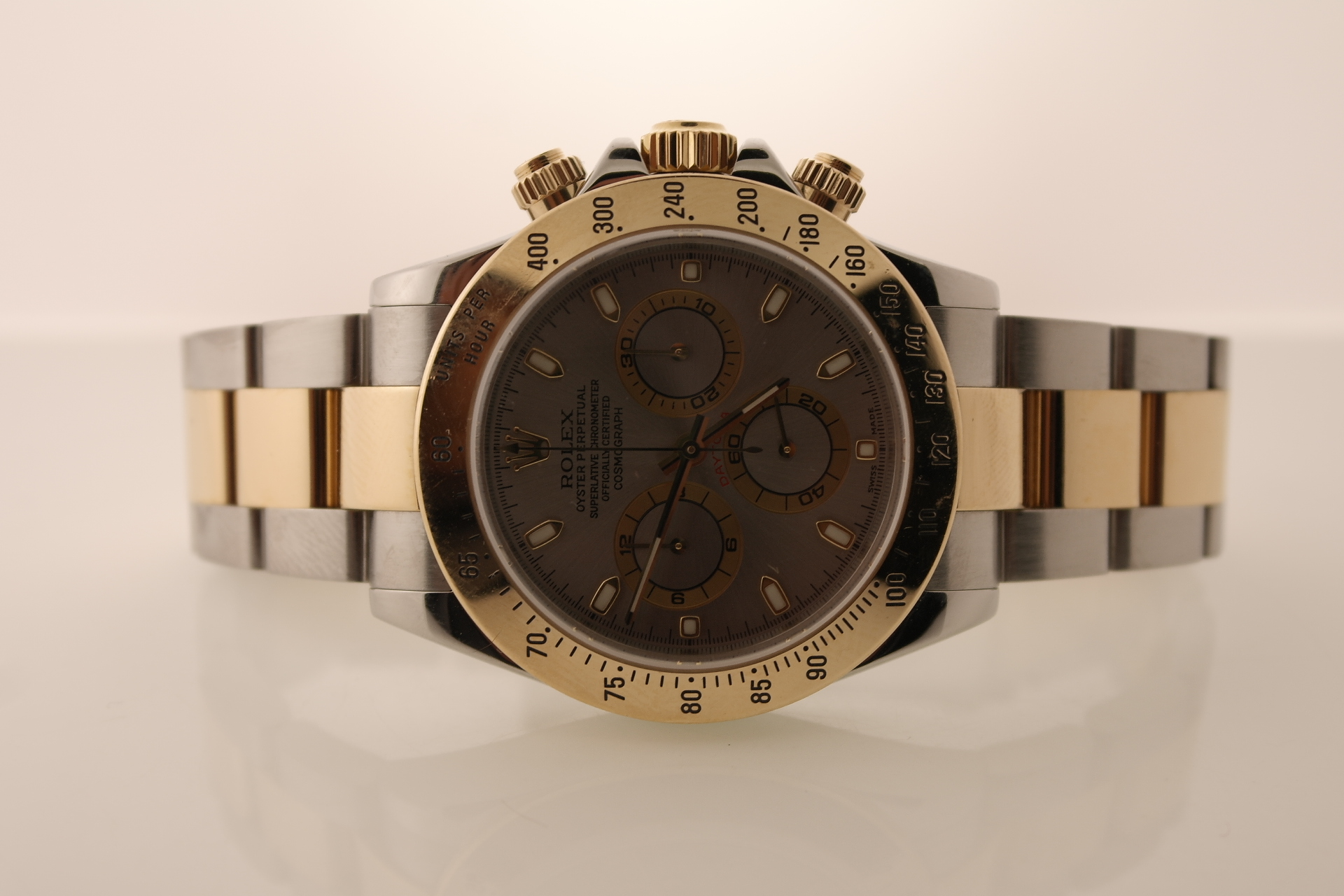 Mens Rolex Daytona 18K Stainless Steel F Serial 116523  