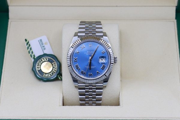 Rolex Datejust 41 126334 Blue Azure Roman Dial Jubilee Band Box & Papers 2021 - Image 9