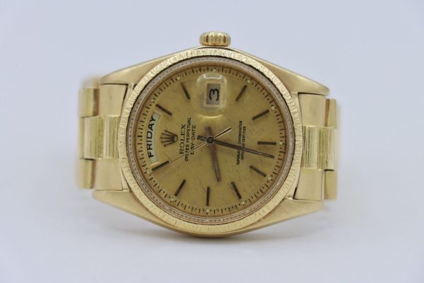 Rolex Day-Date 1807 Champagne Linen Dial 18K Barked President Circa 1972 - Image 5