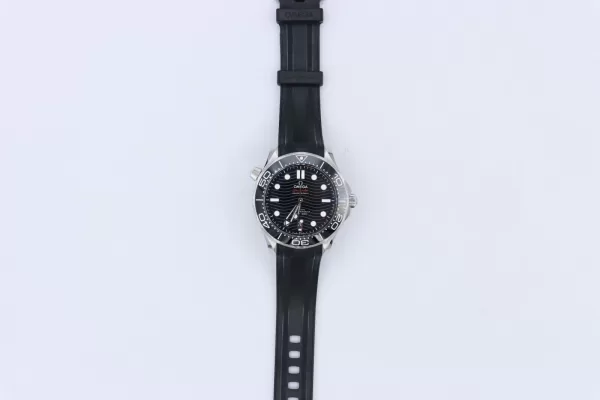 Omega Seamaster 300 210.32.42.20.01.001 Black Dial Ceramic Bezel Rubber Strap - Image 3