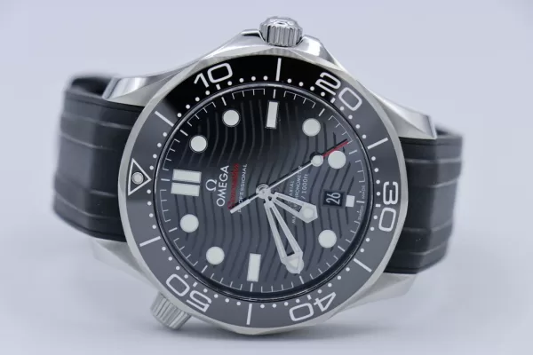 Omega Seamaster 300 210.32.42.20.01.001 Black Dial Ceramic Bezel Rubber Strap - Image 5